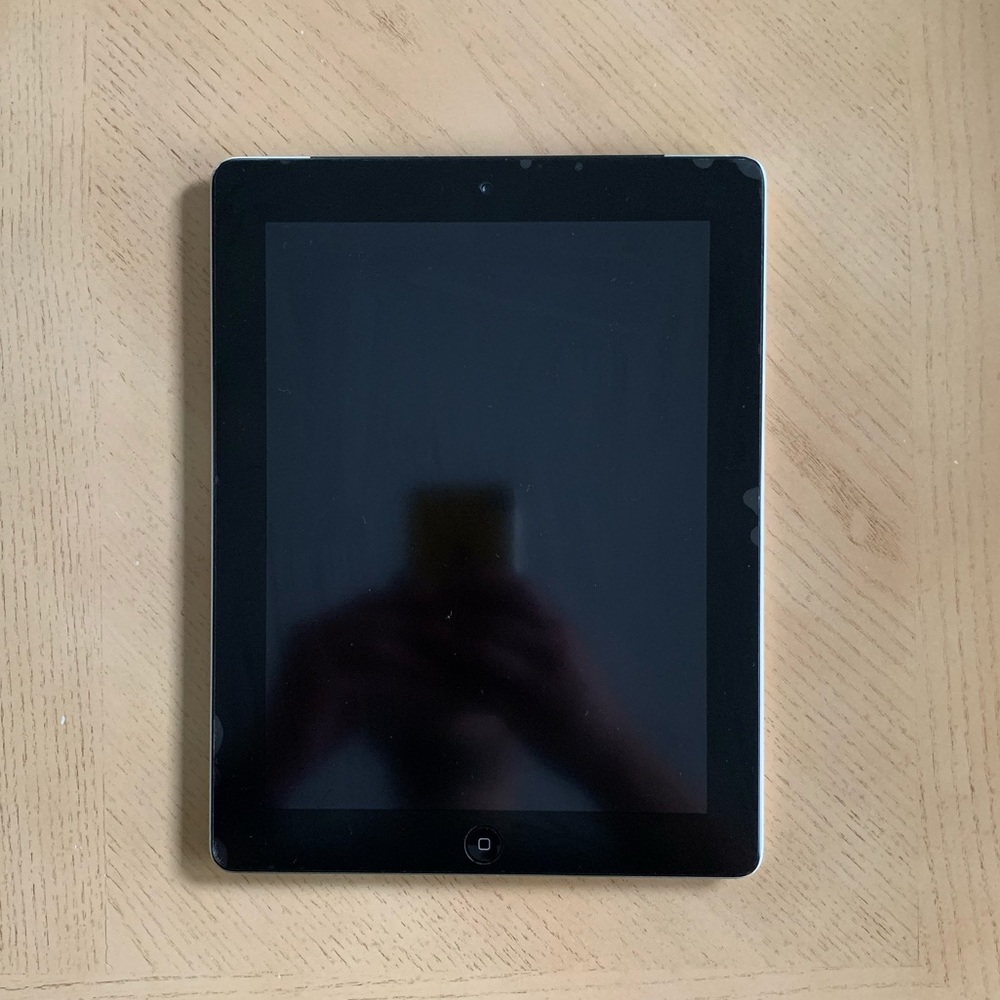 iPad 2 (2011- 2nd Generation)